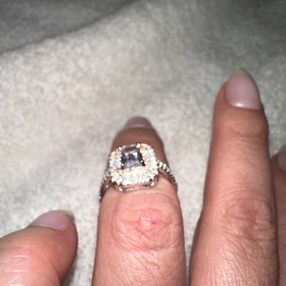 Emerald cut 2 karat lab diamonds sterling silver ring size 6 - Picture 3 of 7